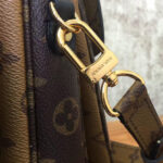 Louis Vuitton Pochette Metis M41465 Coffee